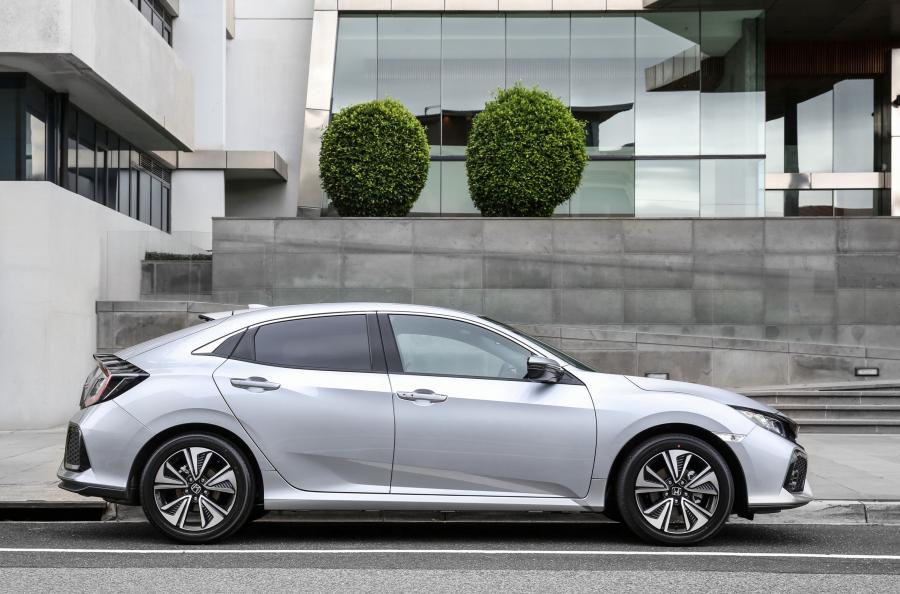  Honda Civic VTi-L Hatchback 2017 года  (AU) (фото 31 из 40)